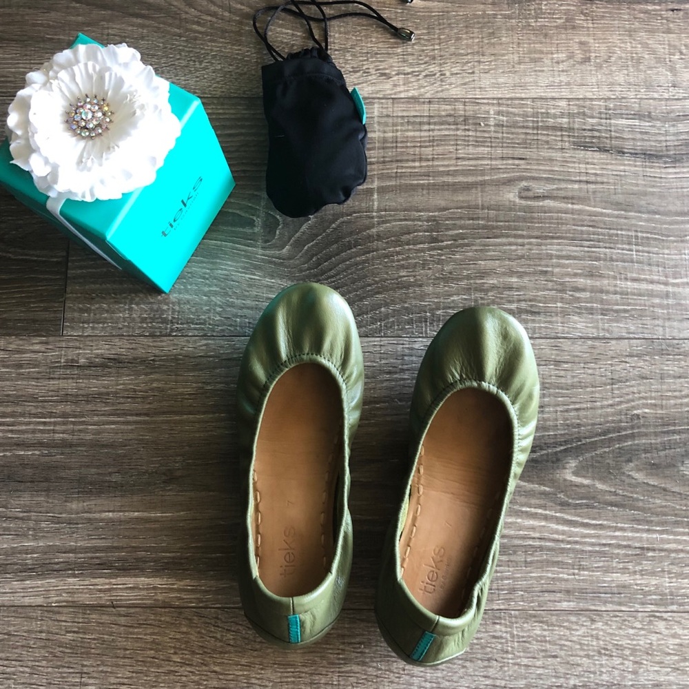 Olive Tieks Size 7